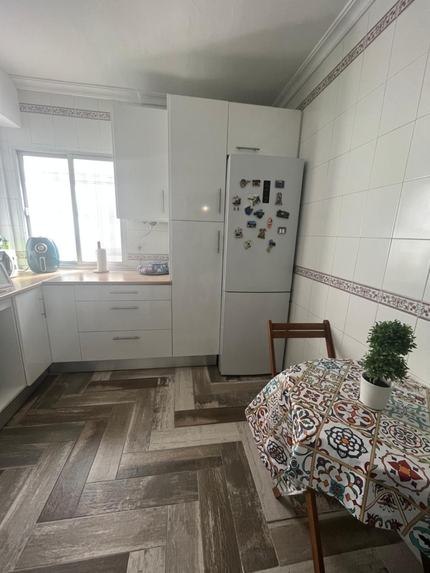Lovely Rooms En Piso Compartido セビリア エクステリア 写真